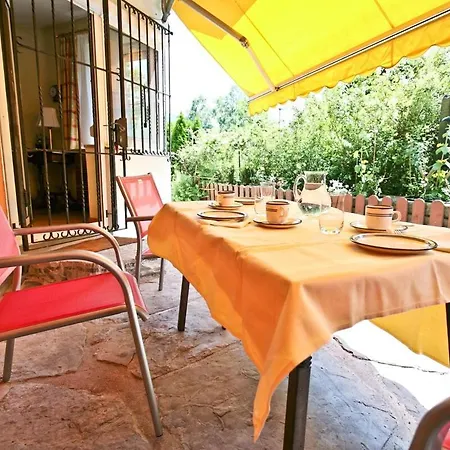 Exclusive House In *